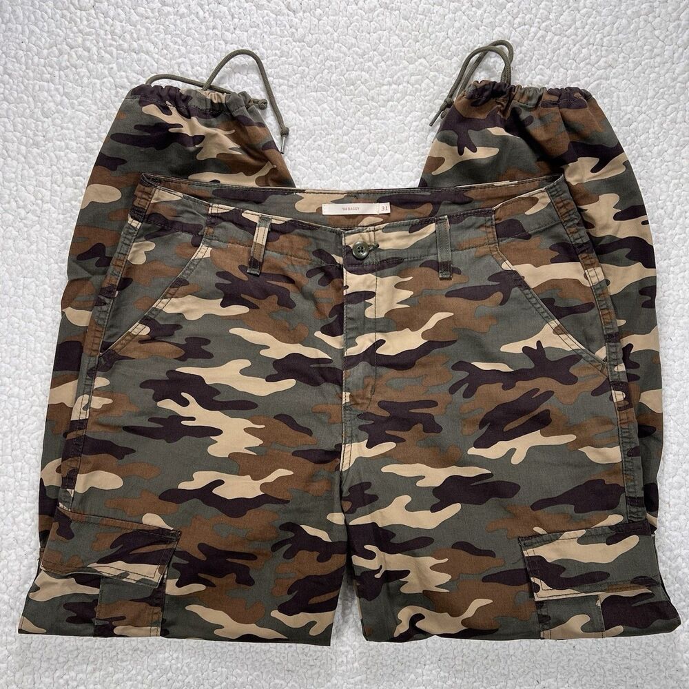 Levi's '94 Baggy Cargo Pants Men's 31 (Actual 34x29) Camo‎ Streetwear